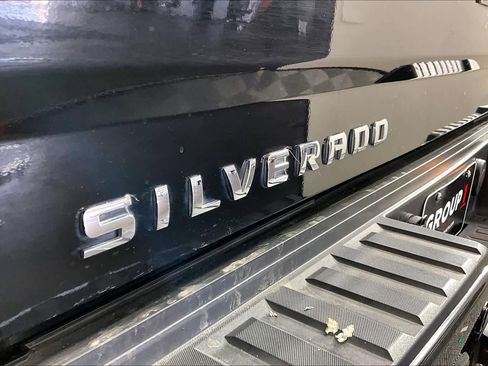 Used 2017 Chevrolet Silverado 2500 High Country w/ Duramax Plus Package image 28