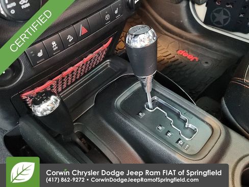 Certified 2017 Jeep Wrangler Unlimited Rubicon AWD/4WD image 27