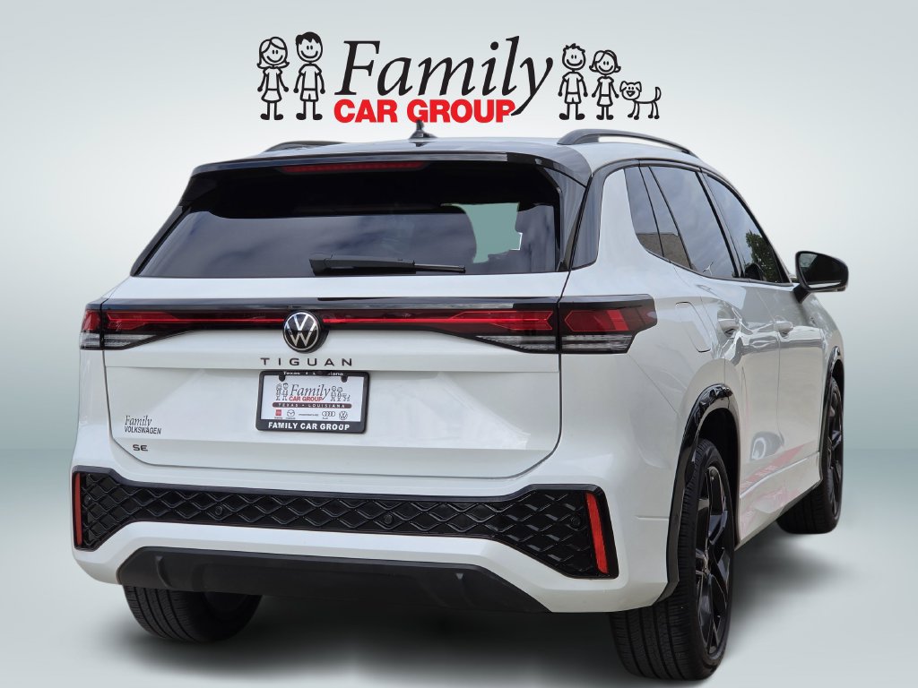 Used 2026 Volkswagen Tiguan SE R-Line FWD image 4
