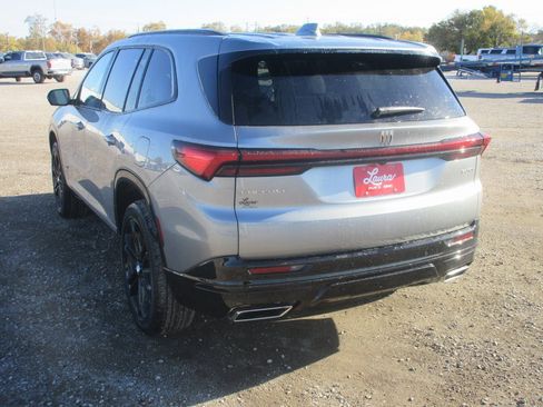 New 2026 Buick Enclave Sport Touring image 8