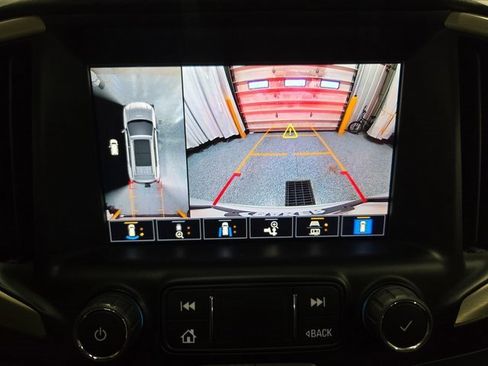 Used 2023 GMC Terrain Denali w/ Denali Premium Package image 24