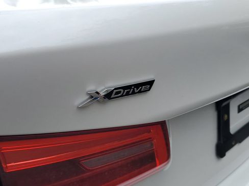 Used 2018 BMW 540i xDrive AWD/4WD image 9