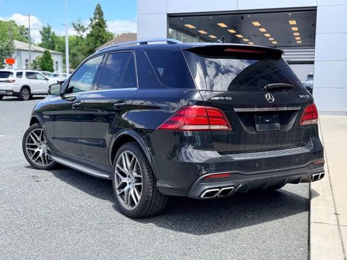 Used 2016 Mercedes-Benz GLE 63 AMG 4MATIC image 4