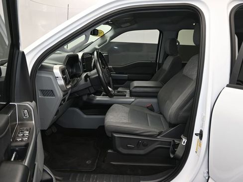 Used 2022 Ford F150 XLT w/ Equipment Group 302A High AWD/4WD image 12
