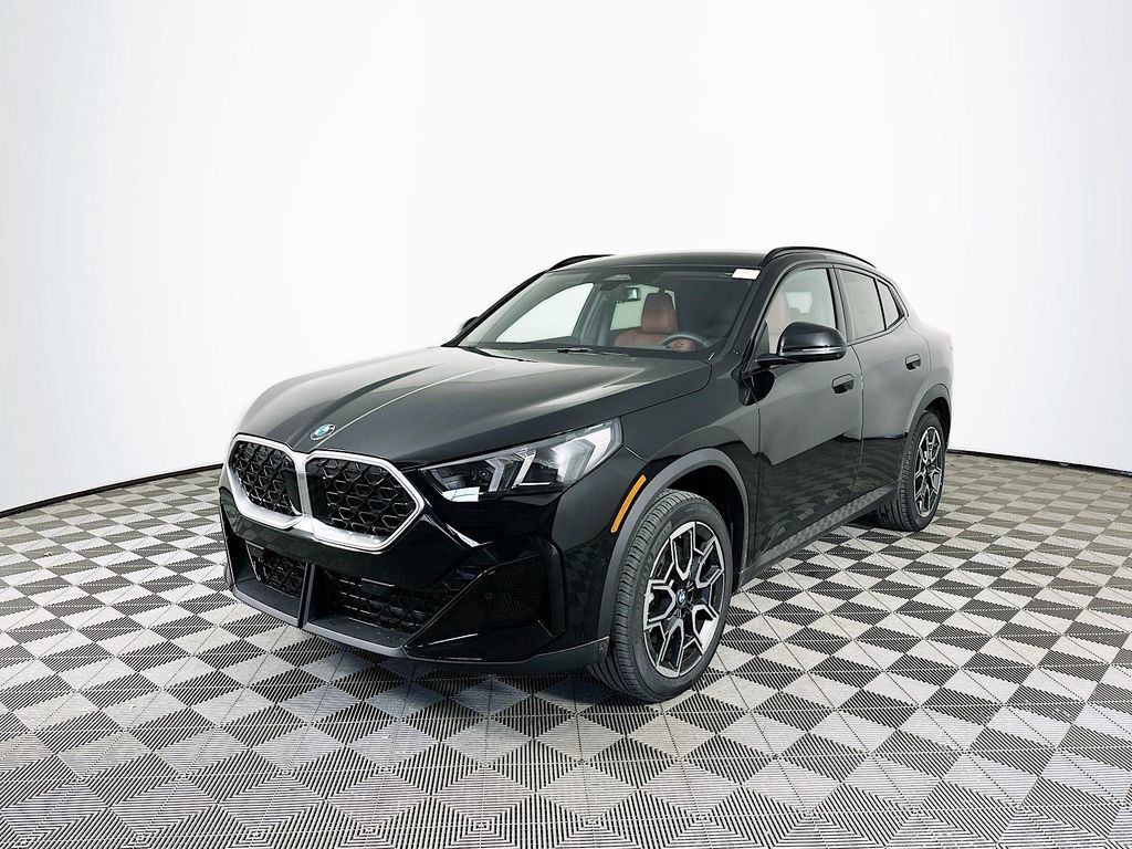 Used 2026 BMW X2 xDrive28i w/ Technology Package AWD/4WD image 4