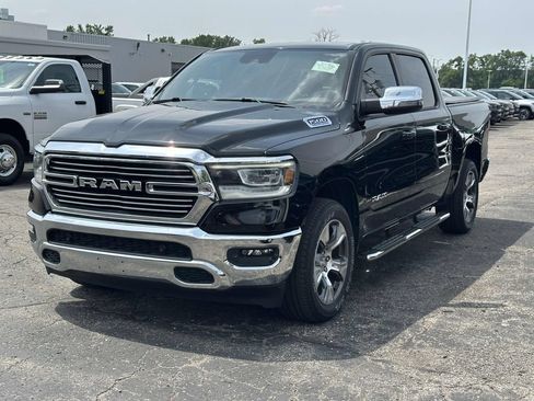 Used 2023 RAM 1500 Laramie AWD/4WD image 7