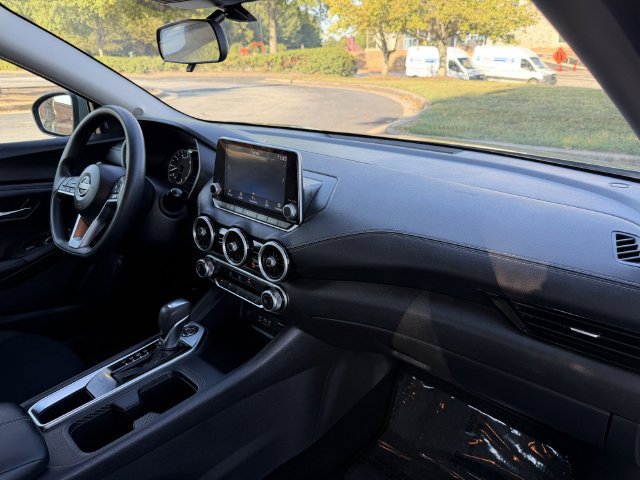 Used 2024 Nissan Sentra SV FWD image 35