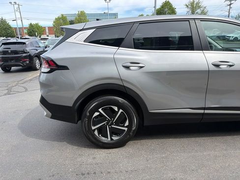 Certified 2023 Kia Sportage LX AWD/4WD image 6