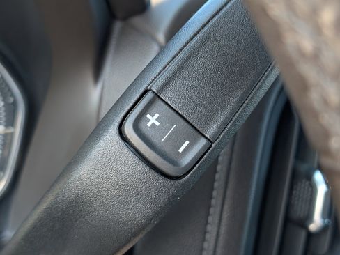 Used 2021 GMC Sierra 1500 SLT w/ X31 Off-Road Package image 26