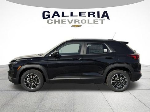 New 2026 Chevrolet TrailBlazer LT w/ LT Cold Weather Package FWD image 4