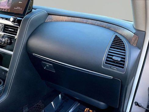 Used 2024 INFINITI QX80 Premium Select w/ Cargo Package image 22