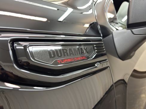 New 2025 GMC Sierra 1500 AT4 w/ AT4 Premium Package image 16