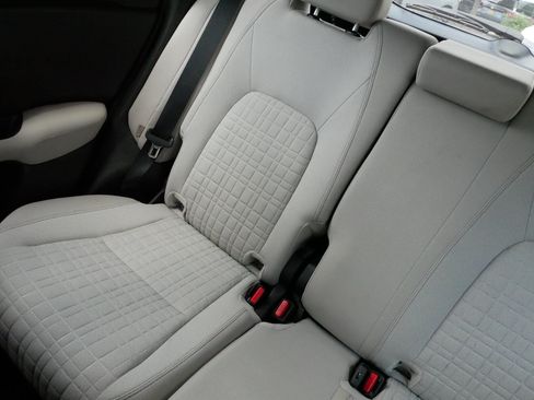 Certified 2023 Honda HR-V LX image 12