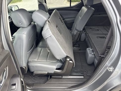 Used 2019 Chevrolet Traverse LT w/ LT Premium Package image 11