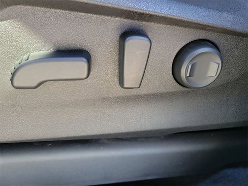 Used 2021 Subaru Ascent Touring w/ Popular Package #2A image 17