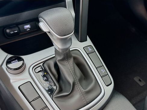 Used 2025 Kia Seltos LX AWD/4WD image 19