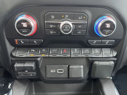 Used 2019 GMC Sierra 1500 Elevation w/ Elevation Value Package image 23