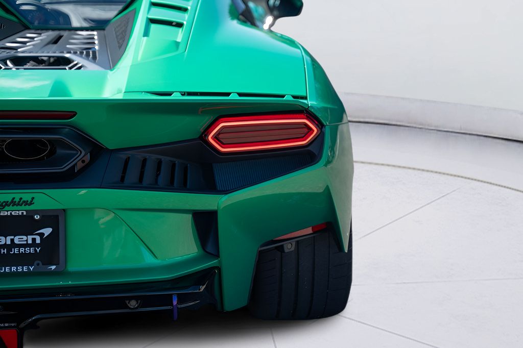 Used 2026 Lamborghini Temerario AWD/4WD image 19