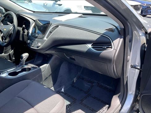 Used 2024 Chevrolet Malibu LS FWD image 16