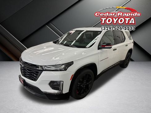 Used 2022 Chevrolet Traverse Premier w/ Redline Edition image 4