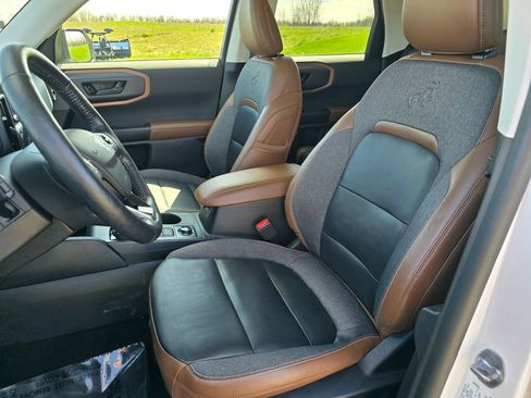 Used 2022 Ford Bronco Sport Outer Banks w/ Tech Package AWD/4WD image 18