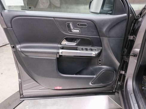 Certified 2023 Mercedes-Benz GLB 250 image 27