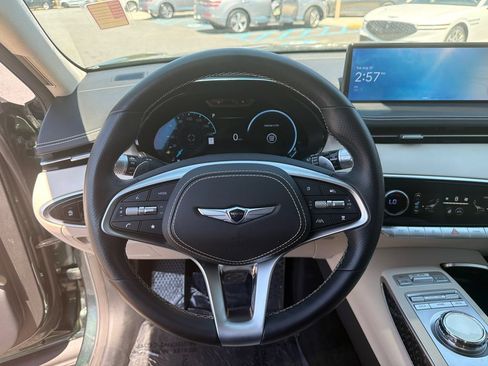 Used 2023 Genesis GV70 3.5T Sport w/ Sport Prestige Package AWD/4WD image 26