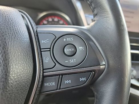 Used 2024 Toyota Camry XSE FWD image 13