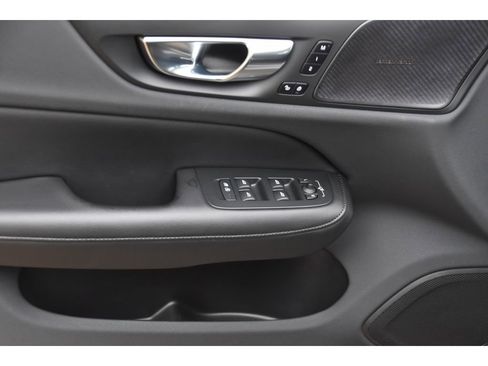 Certified 2023 Volvo S60 B5 Plus w/ Climate Package image 27