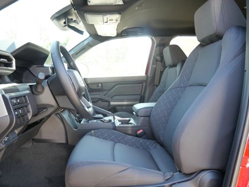 New 2026 Toyota Tacoma SR5 AWD/4WD image 5