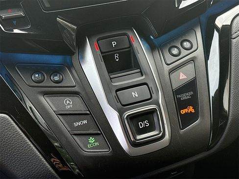 Used 2024 Honda Odyssey Elite image 17