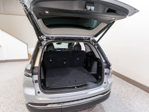 Used 2023 Jeep Grand Cherokee 4WD 4xe image 34