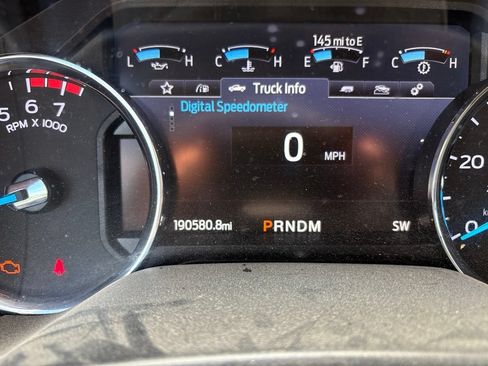 Used 2020 Ford F250 XLT w/ Tremor Off-Road Package AWD/4WD image 11