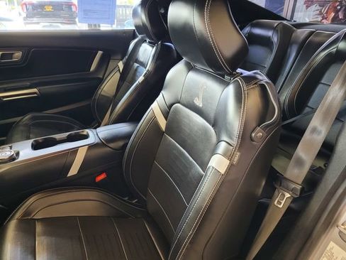 Certified 2020 Ford Mustang Shelby GT500 w/ Technology Package RWD image 13