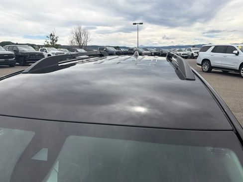 Used 2023 GMC Acadia SLE w/ Driver Convenience Package AWD/4WD image 10