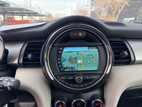 Used 2021 MINI Cooper SE w/ 6.5" Touchscreen Package image 11