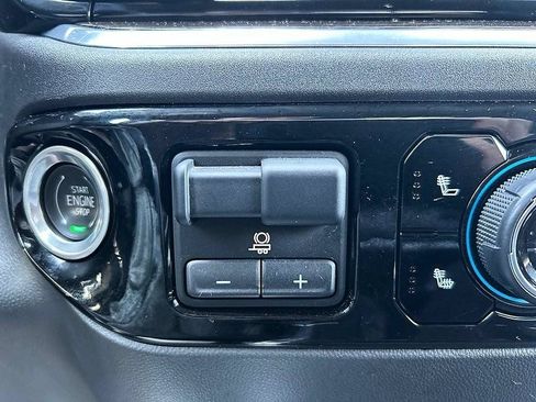 Used 2023 Chevrolet Silverado 1500 LT Trail Boss w/ Convenience Package II AWD/4WD image 21