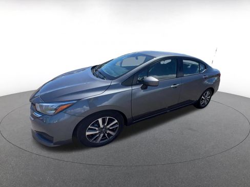 Used 2025 Nissan Versa SV FWD image 8