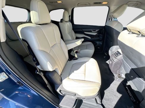 Used 2022 Subaru Ascent Limited w/ Technology Package image 38