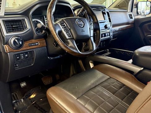 Used 2018 Nissan Titan Platinum Reserve w/ Platinum Utility Package image 13