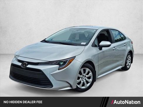 Used 2025 Toyota Corolla LE FWD image 1