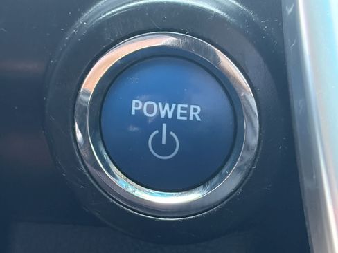 Used 2017 Toyota Camry LE FWD image 29