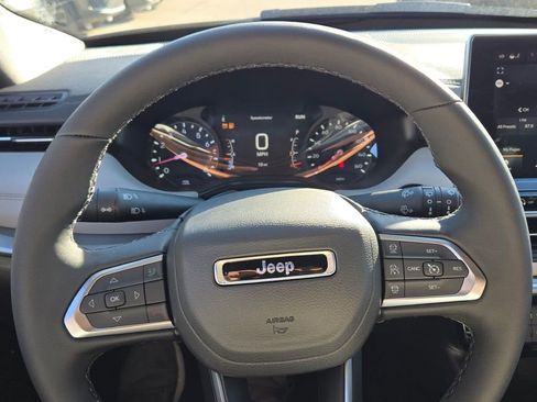 New 2026 Jeep Compass Limited image 33