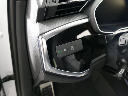 New 2025 Audi Q3 2.0T Premium Plus image 15