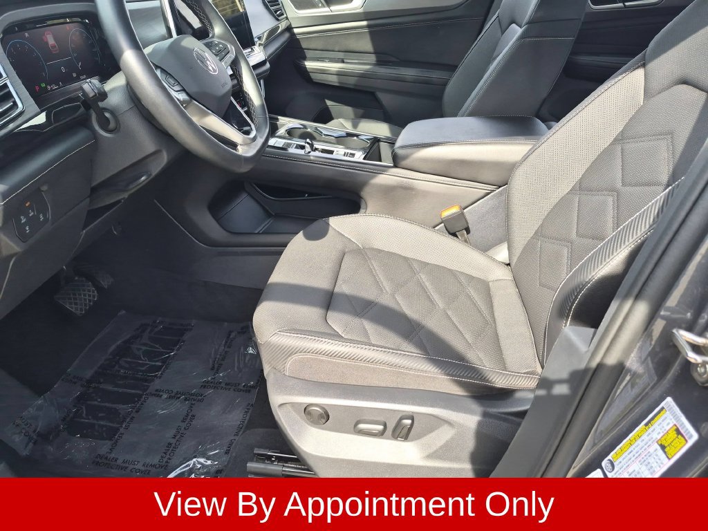 Used 2025 Volkswagen Atlas Cross Sport SE FWD image 20