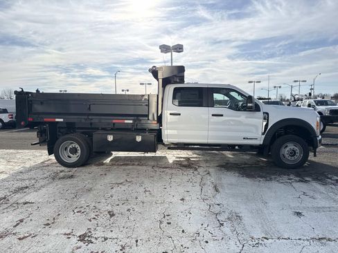 New 2026 Ford F550 4x4 Crew Cab image 2