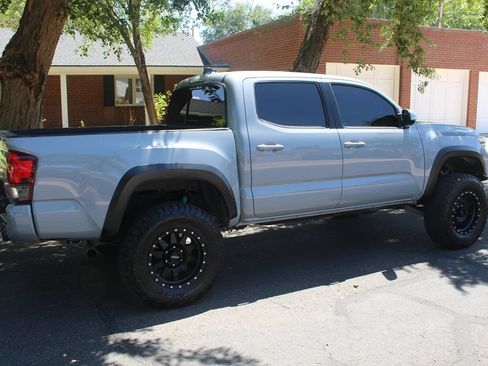 Used 2019 Toyota Tacoma TRD Off-Road AWD/4WD image 54