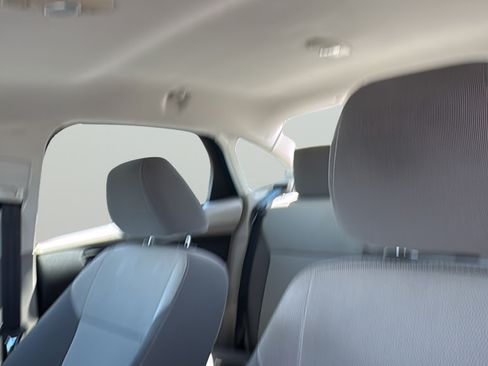 Used 2013 Ford Focus SE w/ Super Fuel Economy (SFE) Pkg FWD image 32