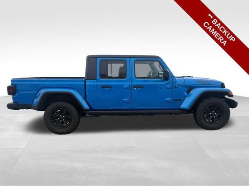 Used 2021 Jeep Gladiator Willys image 11