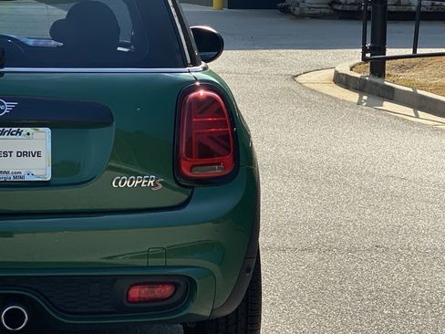 Used 2020 MINI Cooper S image 21